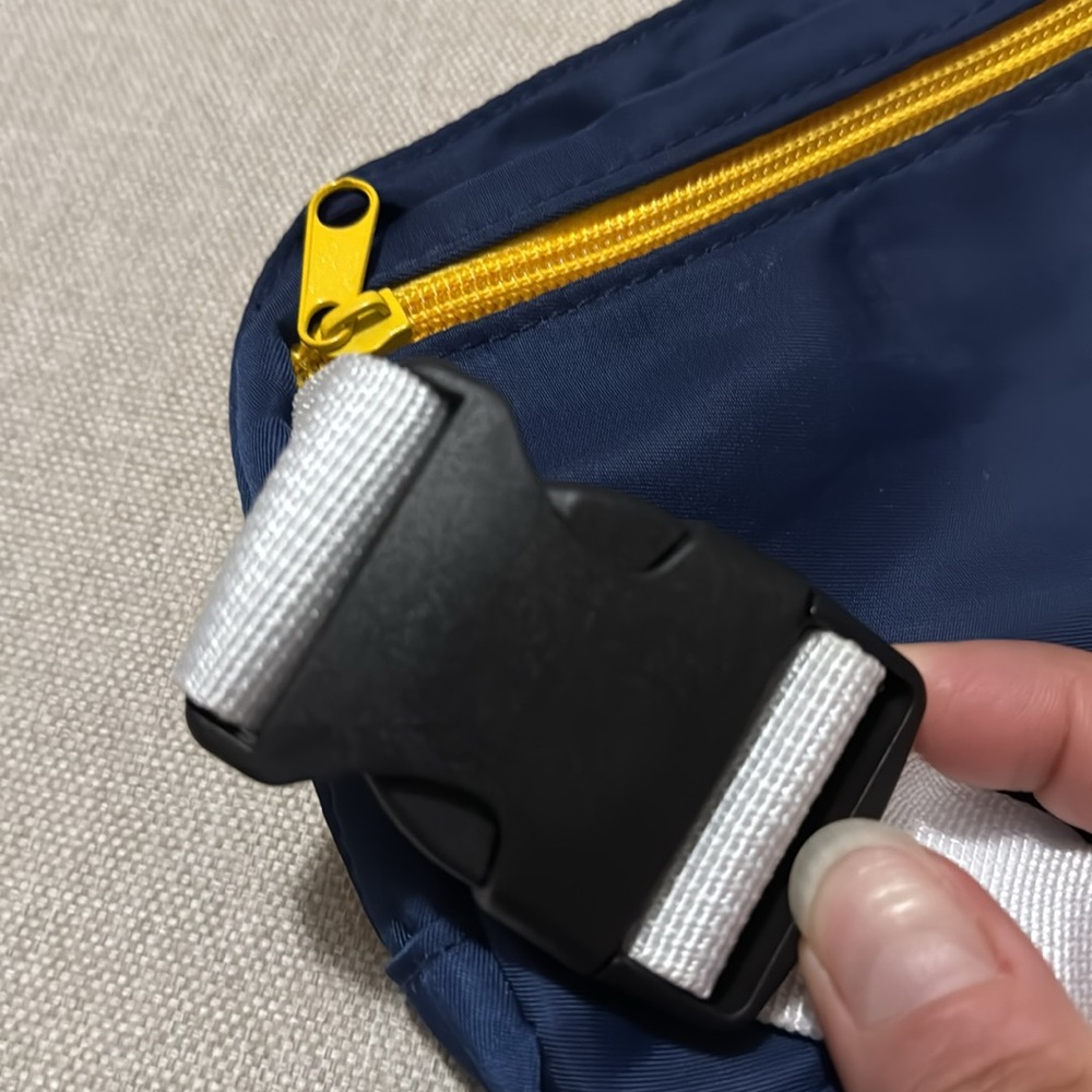 Free With $25 Purchase-Milwaukee Brewers Waist Bag/Fanny Pack-Unisex - Picture 8 of 13